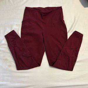 Old navy maroon go dry 7/8 leggings. Perfect condition.